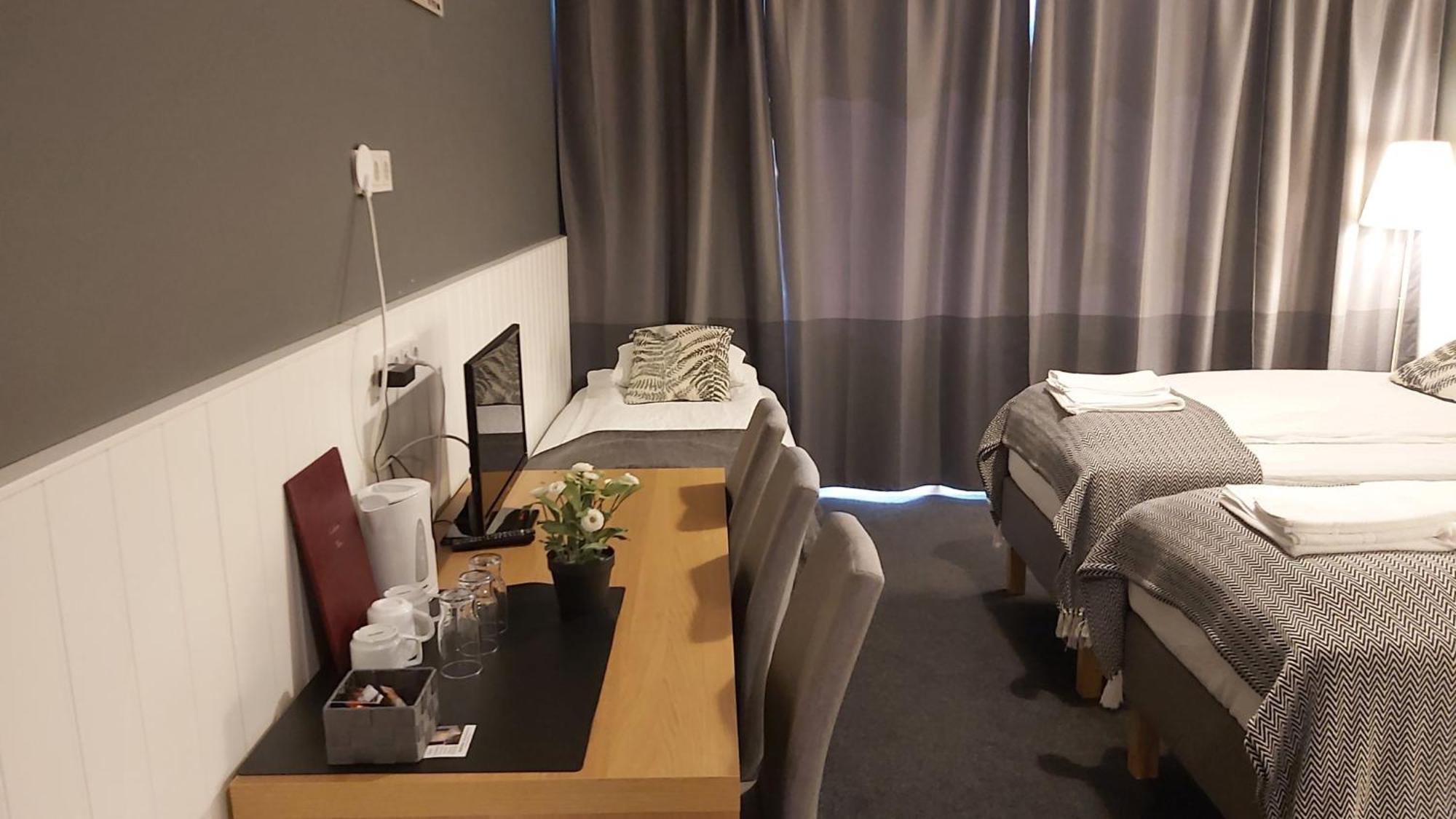 Hotel Kanslarinn Хелла Экстерьер фото