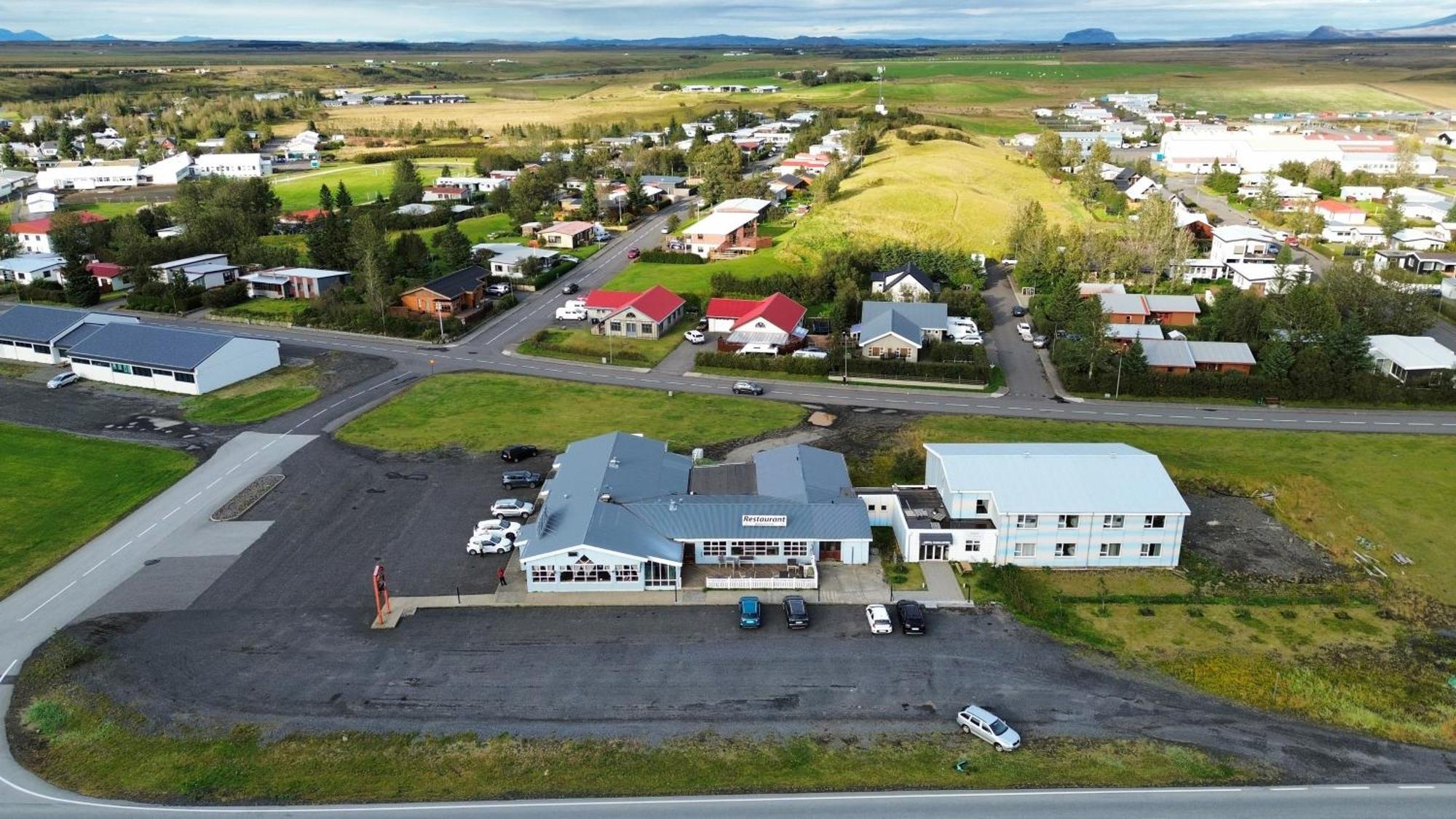 Hotel Kanslarinn Хелла Экстерьер фото